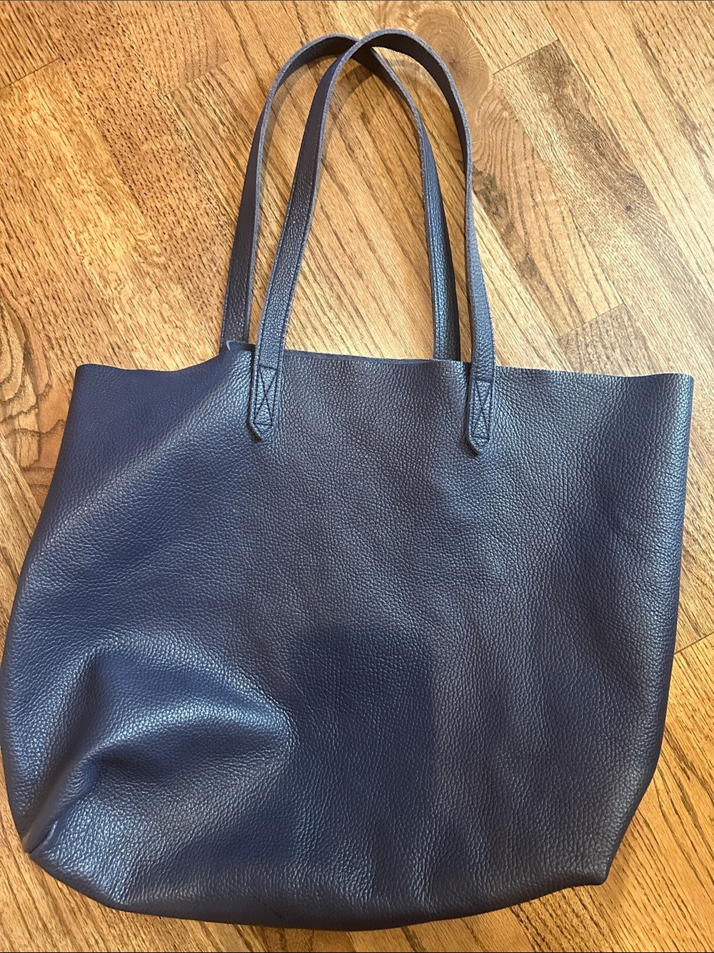 Cuyana Navy Pebbled Leather Tote large navy